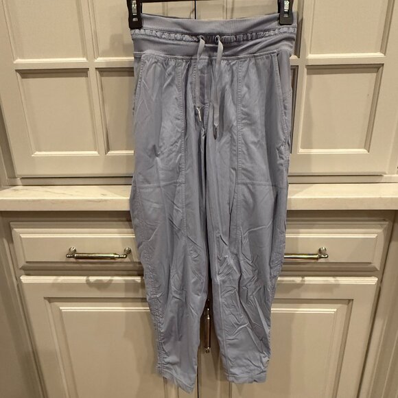 Lululemon Dance Studio Mid-Rise Cropped Pants - Picture 2 of 9
